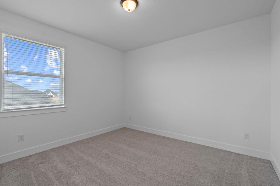 Spacious, unfurnished interior of a new home in Jordan Ranch, Fulshear (Image 8).