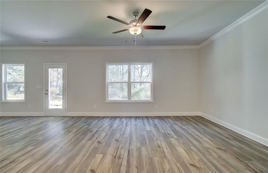 Spacious, unfurnished interior of a new home in Crofton Place Enclave, Snellville (Image 25).