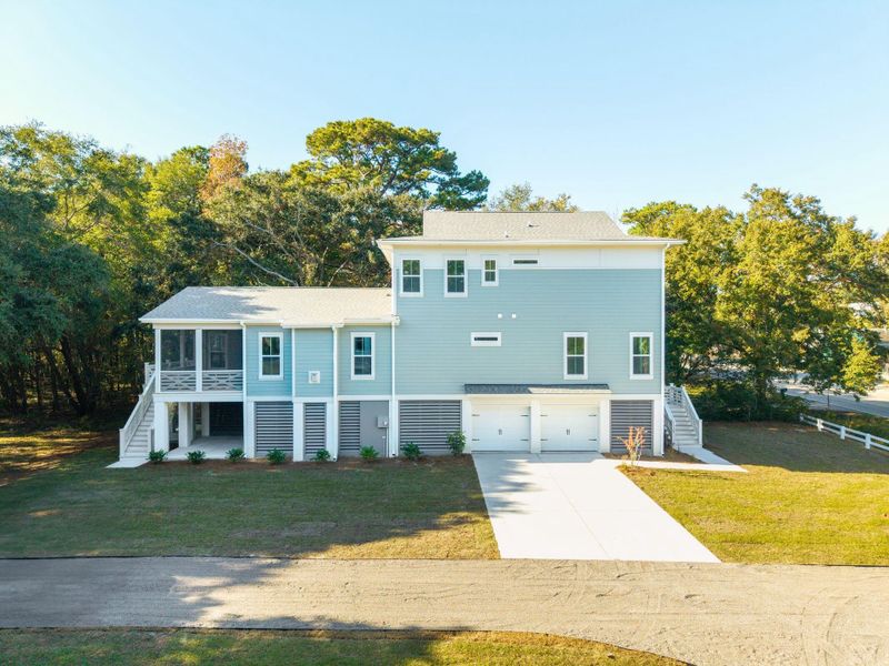Front exterior of a new home in , Mount Pleasant, SC, highlighting curb appeal (Image 26). Front exterior of a new home in , Mount Pleasant, SC, highlighting curb appeal (Image 26).