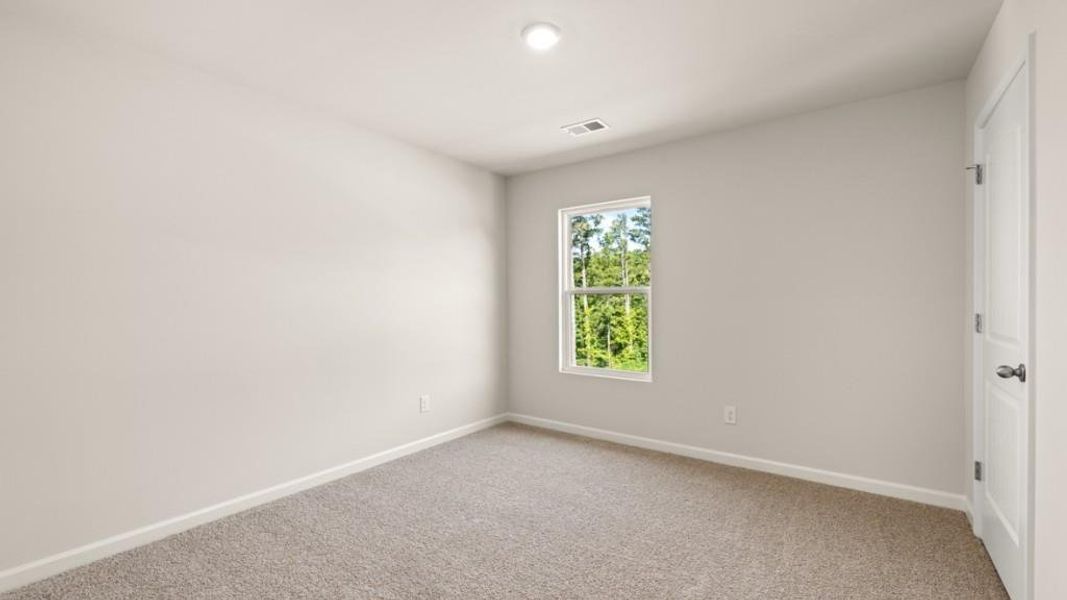 Spacious, unfurnished interior of a new home in Fairhaven, Lithia Springs (Image 16).