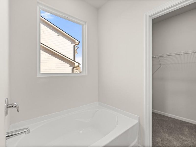 Furnished interior view inside a new home in Falcon Landing, Gainesville (Image 5).