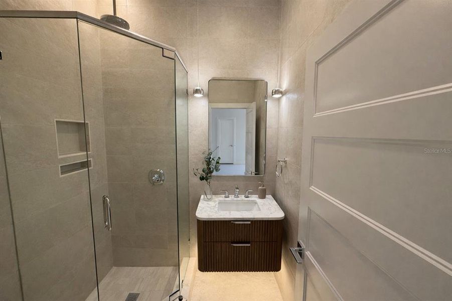 Furnished interior view inside a new home in , Winter Park (Image 7).