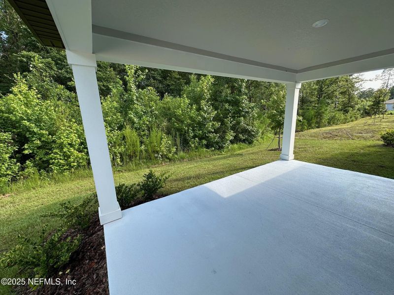 Image 8 of a home in Whisper Ridge.