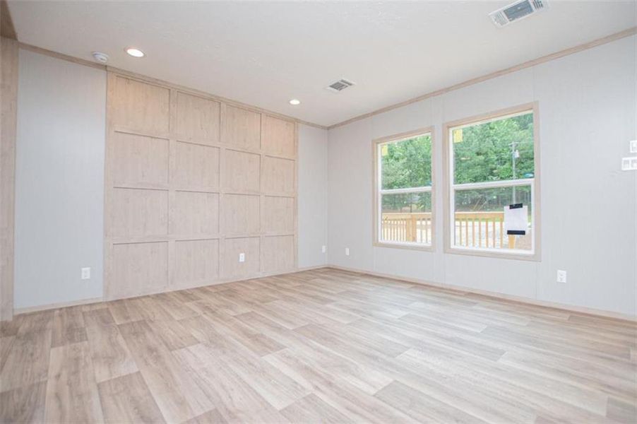 Spacious, unfurnished interior of a new home in , Temple (Image 54).