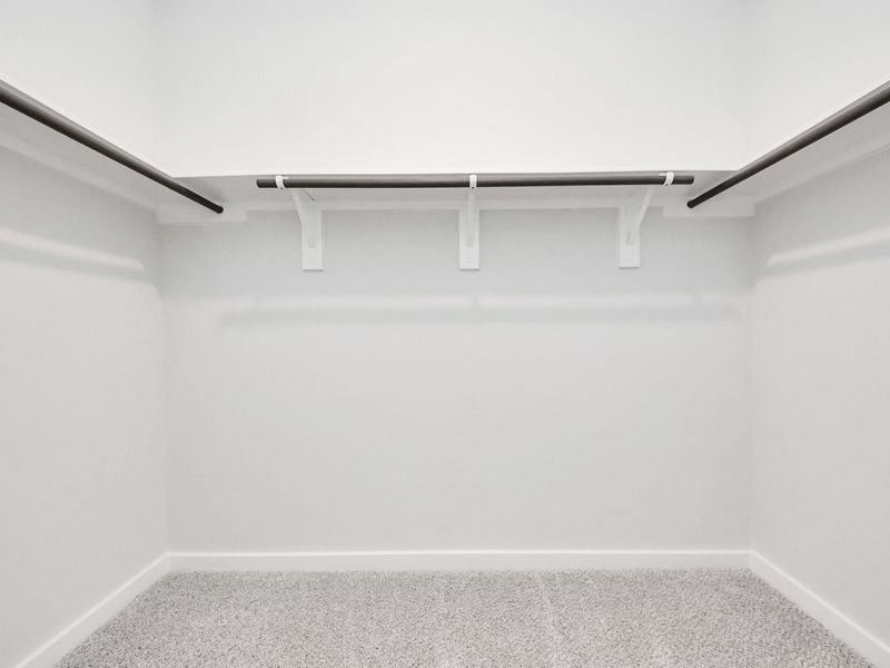 Spacious, unfurnished interior of a new home in Spring Branch Crossing, Conroe (Image 25).