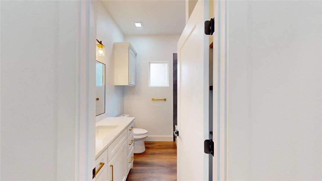 Furnished interior view inside a new home in , Cleburne (Image 9).