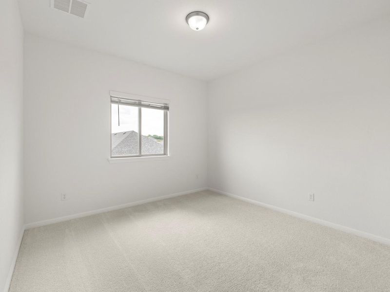 Spacious, unfurnished interior of a new home in Crosswinds, Kyle (Image 23).
