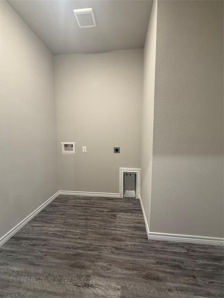 Spacious, unfurnished interior of a new home in , Mabank (Image 21). Spacious, unfurnished interior of a new home in , Mabank (Image 21).