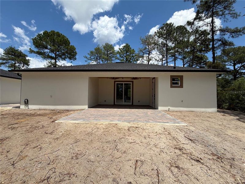 Exterior details and patio area of a home in , Eustis (Image 19).