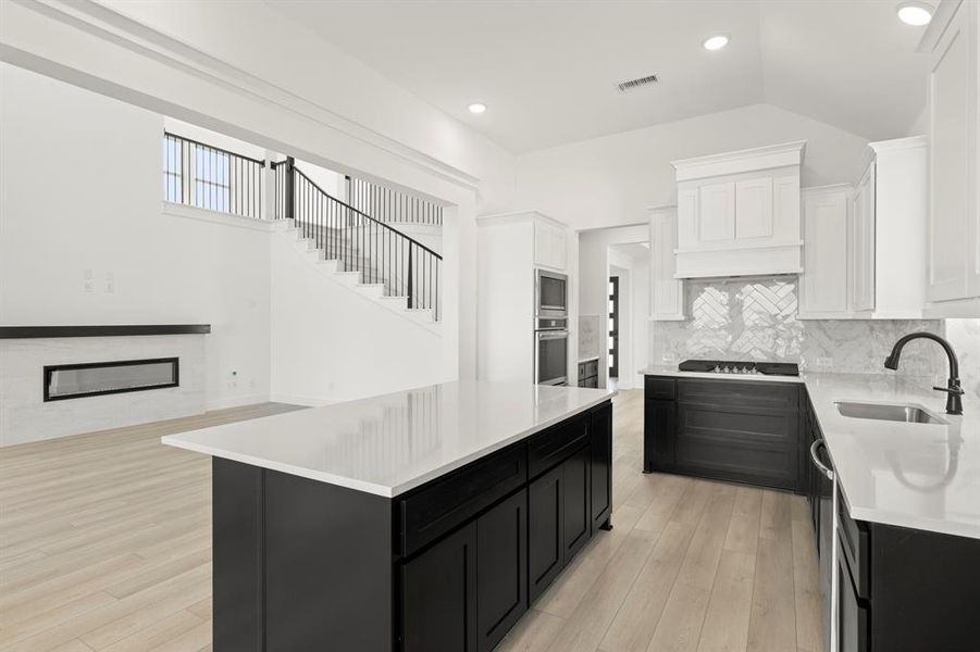 11. 9613 Westchester - Kitchen (3)