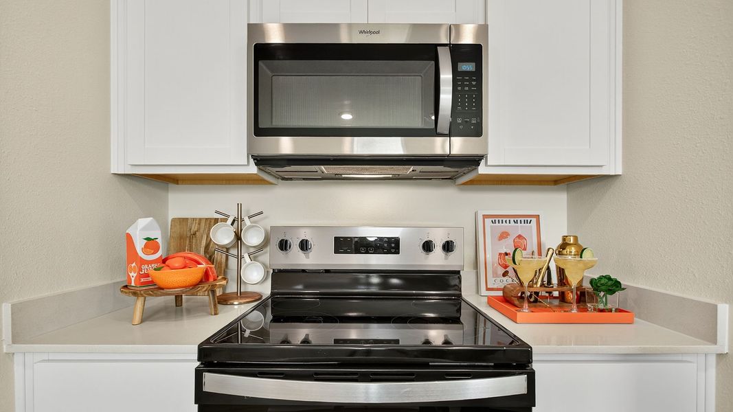 Representative interior finishes for a home built from the GREYSON II by D.R. Horton in Trout River, Jacksonville (Image 19).