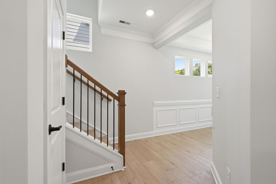 Spacious, unfurnished interior of a new home in Caldwell Forest, Charlotte (Image 19). Spacious, unfurnished interior of a new home in Caldwell Forest, Charlotte (Image 19).