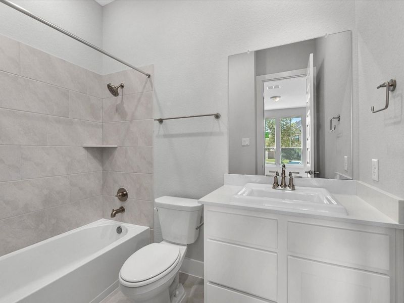 Furnished interior view inside a new home in Cross Creek Ranch 60′, Fulshear (Image 9). Furnished interior view inside a new home in Cross Creek Ranch 60′, Fulshear (Image 9).