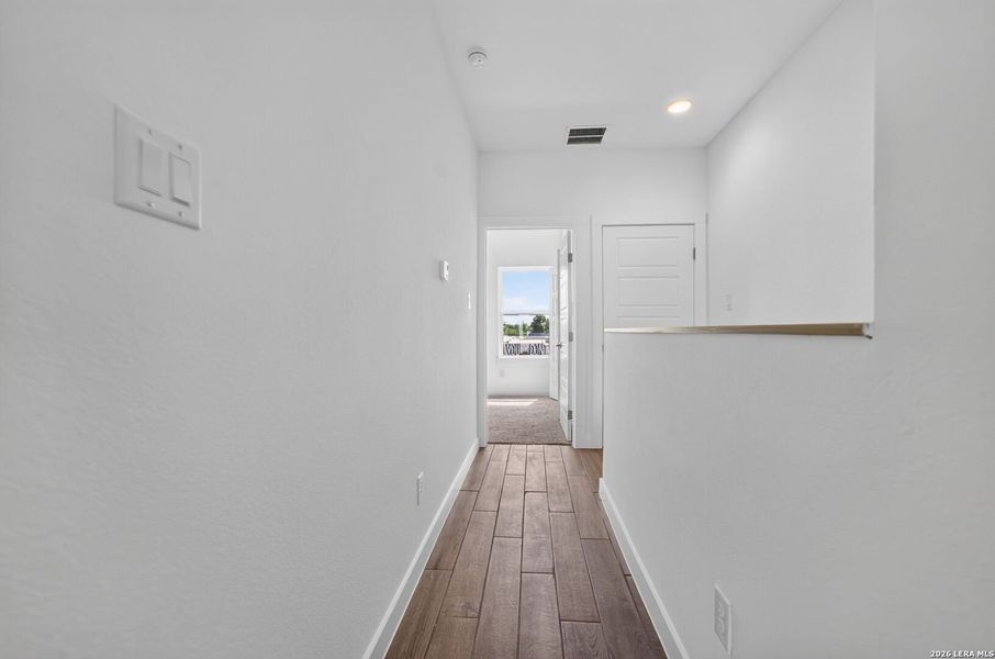 Spacious, unfurnished interior of a new home in , San Antonio (Image 22).