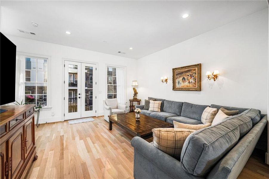 Furnished interior view inside a new home in Summerhill, Atlanta (Image 37).
