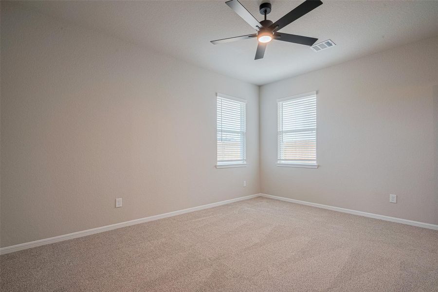 Spacious, unfurnished interior of a new home in La Segarra, Brookshire (Image 42).