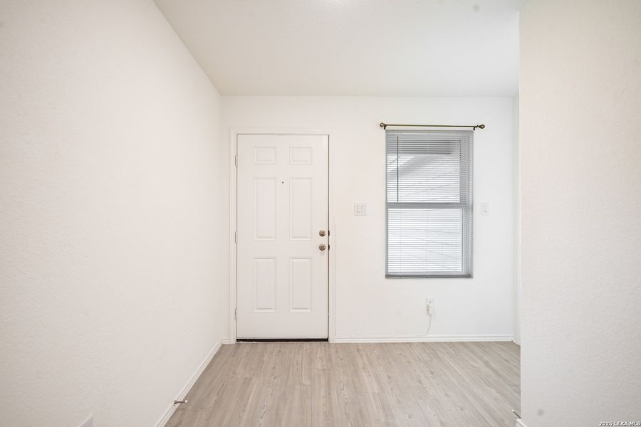 Spacious, unfurnished interior of a new home in Waterwheel, San Antonio (Image 18).