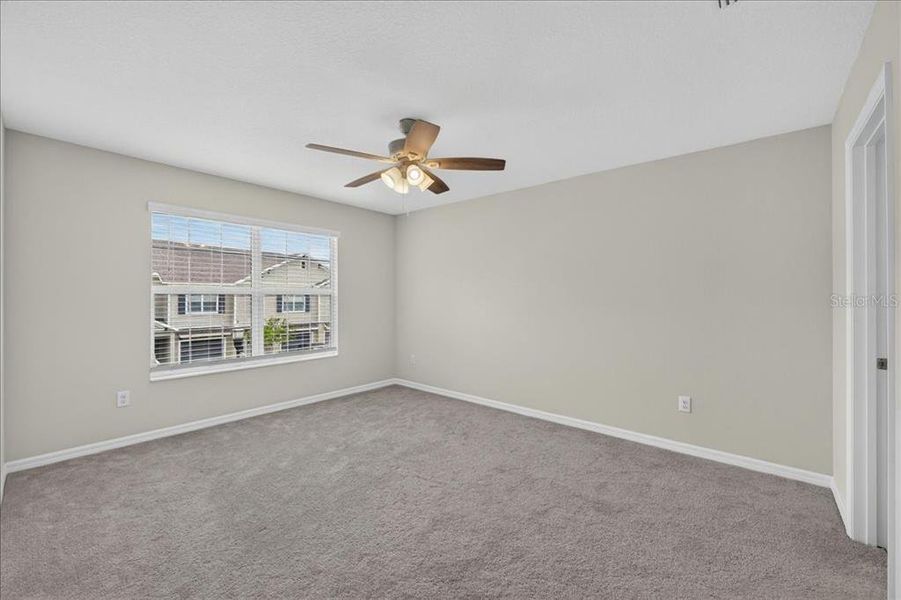 Spacious, unfurnished interior of a new home in Calusa Creek, Riverview (Image 46).