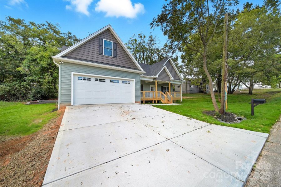 Image 37 of a home in .