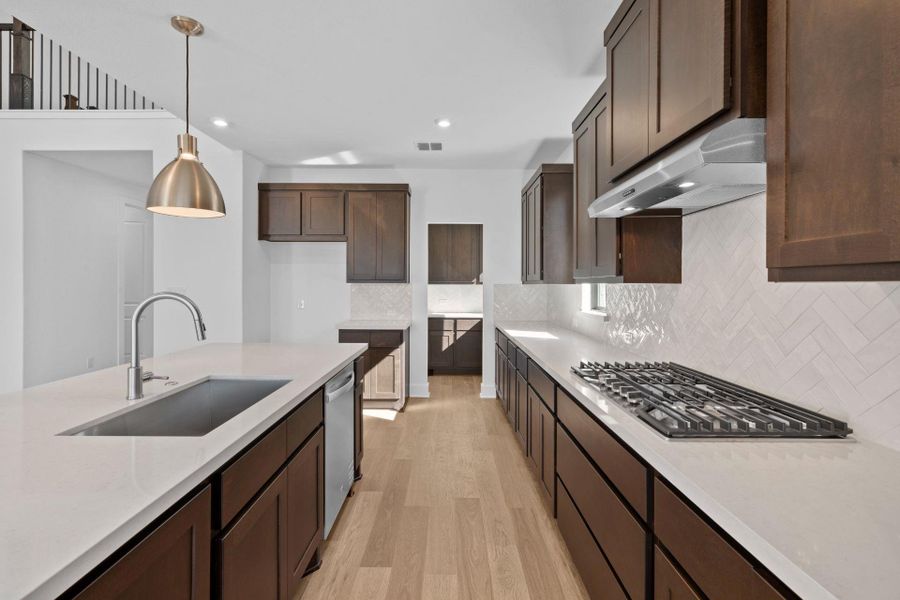 Stunning finishes in Light & Bright Kitchen