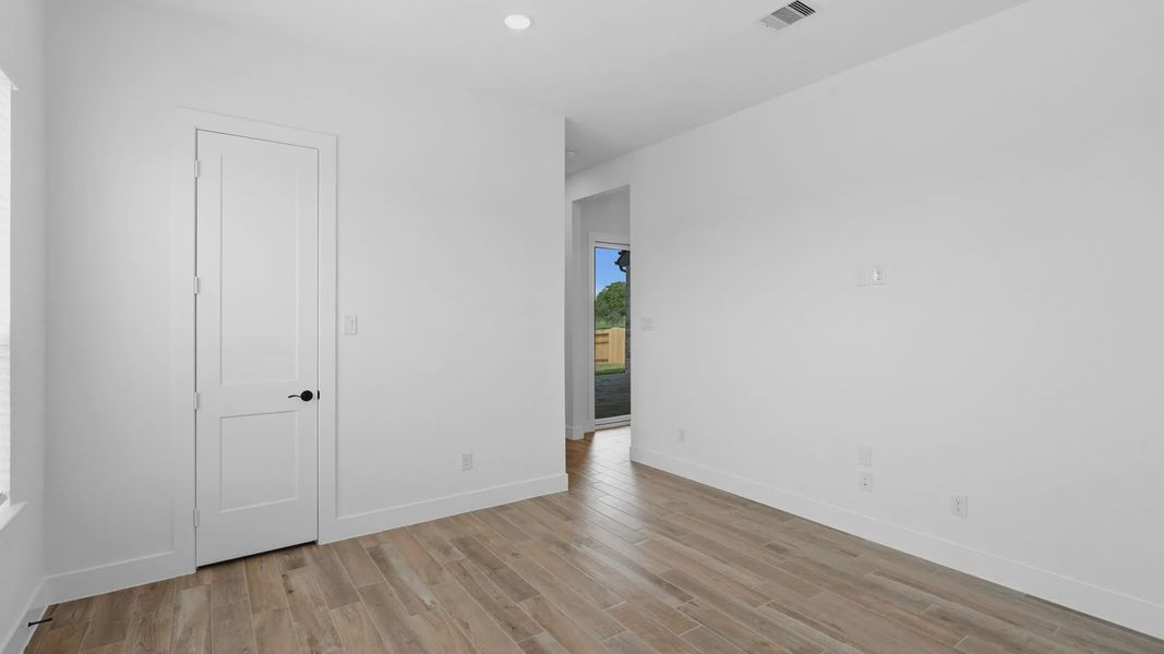 Representative unfurnished interior of a home built from the Brentwood by Chesmar Homes in Briarley, Montgomery (Image 30). Representative unfurnished interior of a home built from the Brentwood by Chesmar Homes in Briarley, Montgomery (Image 30).