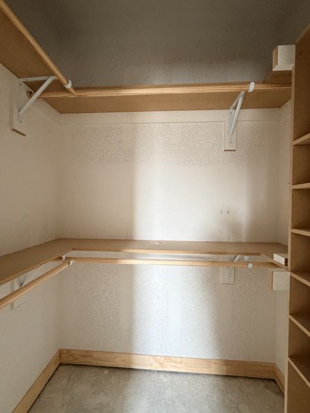 Image 44 of a home in Saddle Crest Estates.