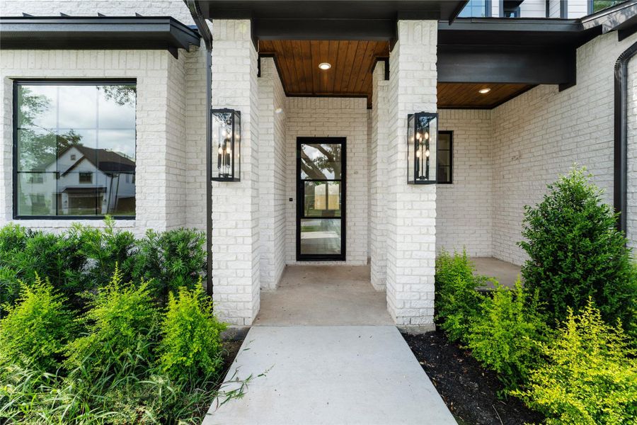 Front exterior of a new home in , Houston, TX, highlighting curb appeal (Image 1). Front exterior of a new home in , Houston, TX, highlighting curb appeal (Image 1).