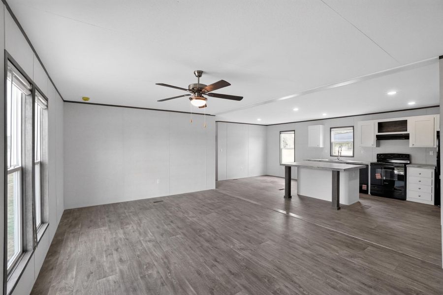 Spacious, unfurnished interior of a new home in , Lockhart (Image 16).
