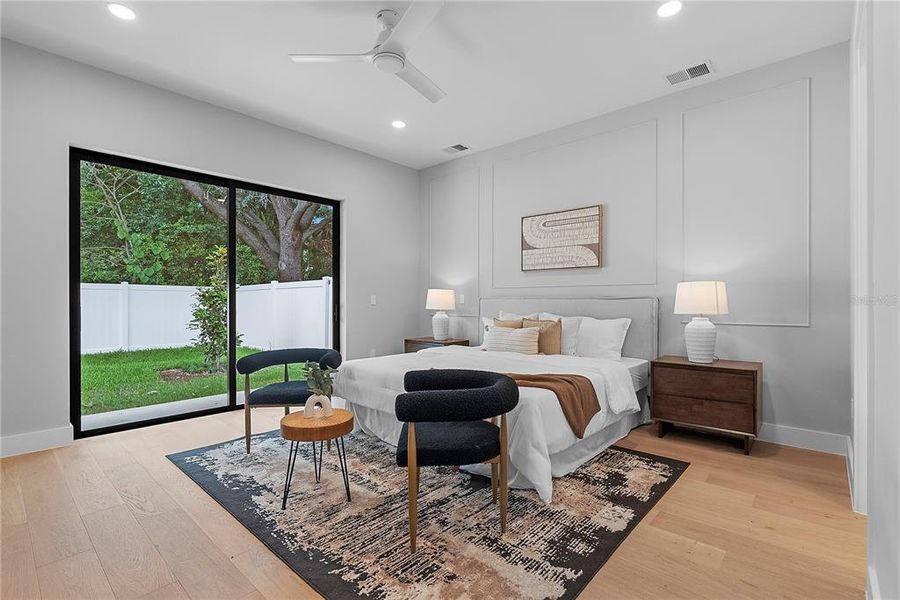 Furnished interior view inside a new home in , Orlando (Image 34).