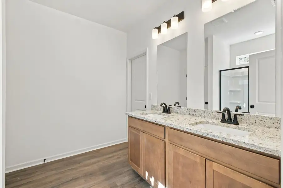 Furnished interior view inside a new home in Laurelwood Park, Gallatin (Image 10).