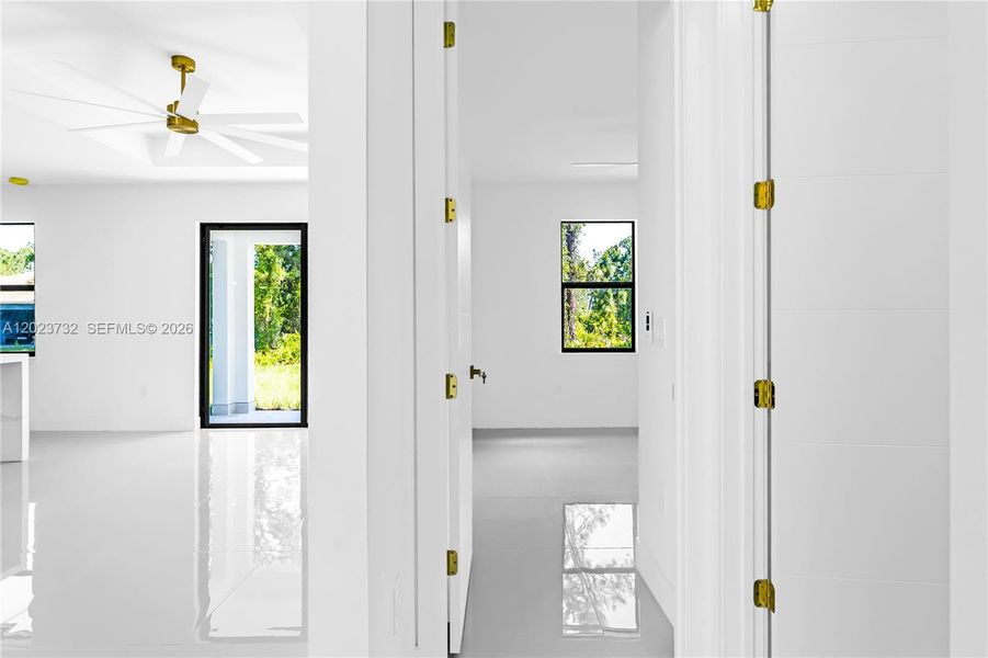 Spacious, unfurnished interior of a new home in , Lehigh Acres (Image 39).