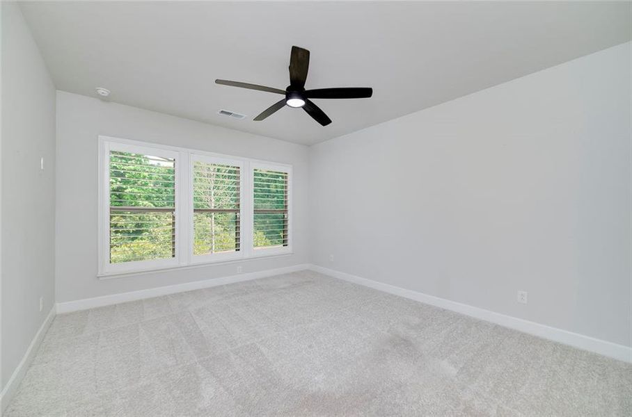 Spacious, unfurnished interior of a new home in Wimberly, Powder Springs (Image 25).