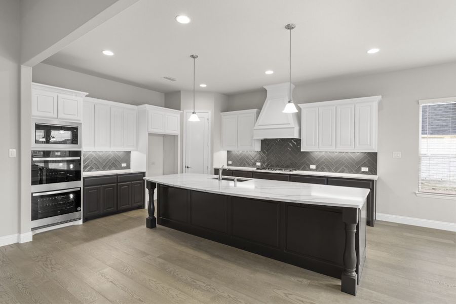 Representative furnished interior of a home built from the Carlow by Windsor Homes in Ridge Pointe Estates, McLendon-Chisholm (Image 10).
