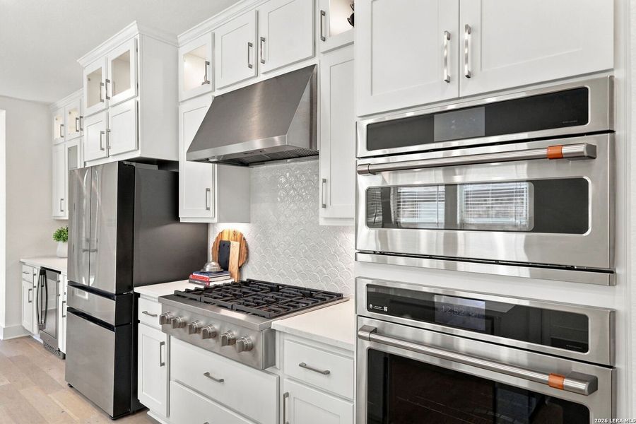 Furnished interior view inside a new home in Gruene Villages, New Braunfels (Image 33).
