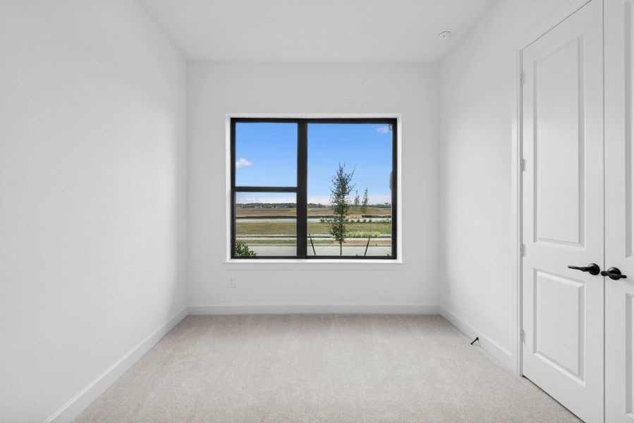 Spacious, unfurnished interior of a new home in Riceland - Enclave Row Collection, Mont Belvieu (Image 33).