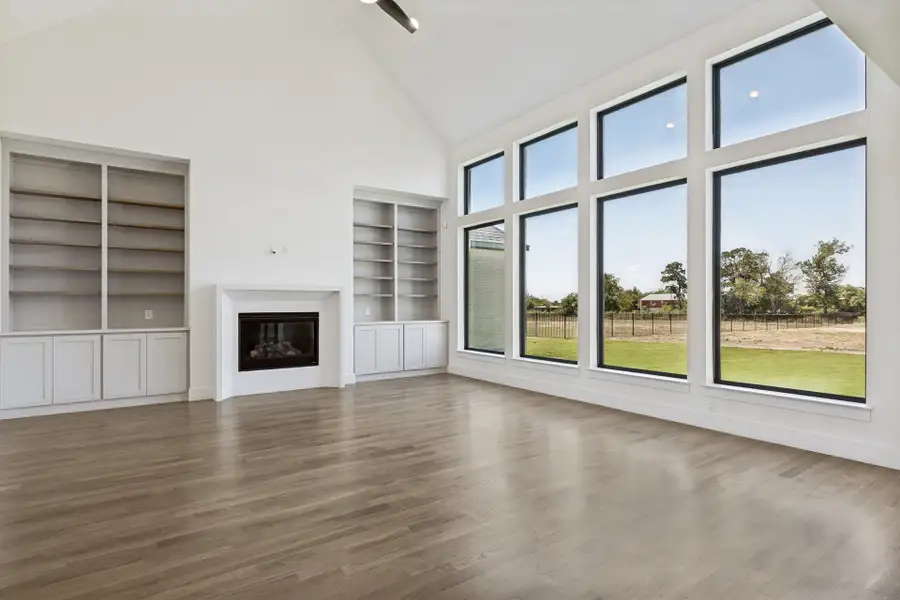 Spacious, unfurnished interior of a new home in Hilltop Ranch, Leander (Image 21). Spacious, unfurnished interior of a new home in Hilltop Ranch, Leander (Image 21).