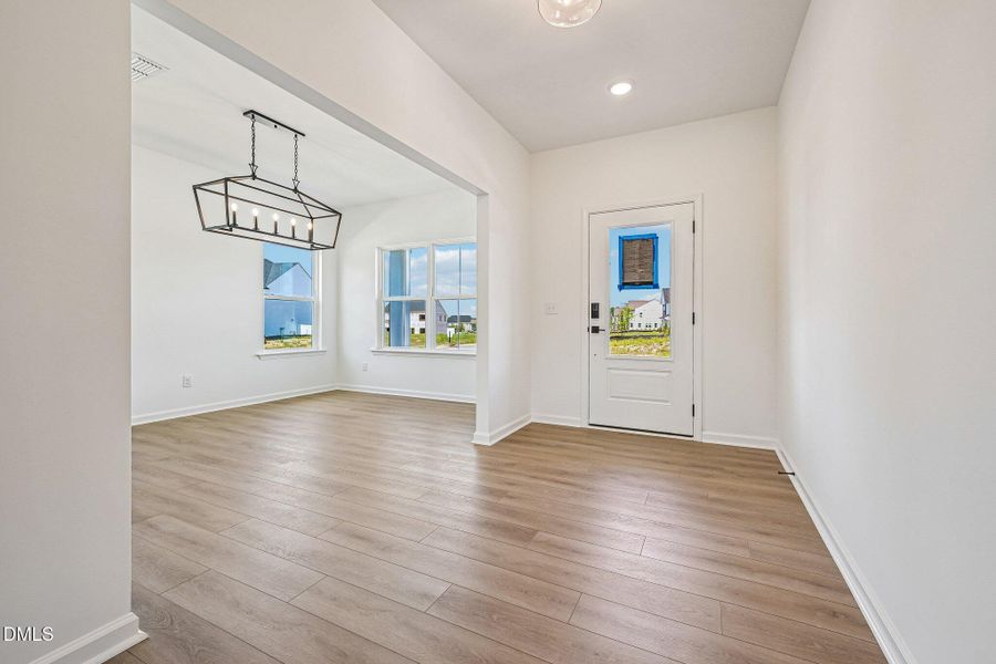 6-web-or-mls-Contempo Ct-S2905-006 6-web-or-mls-Contempo Ct-S2905-006