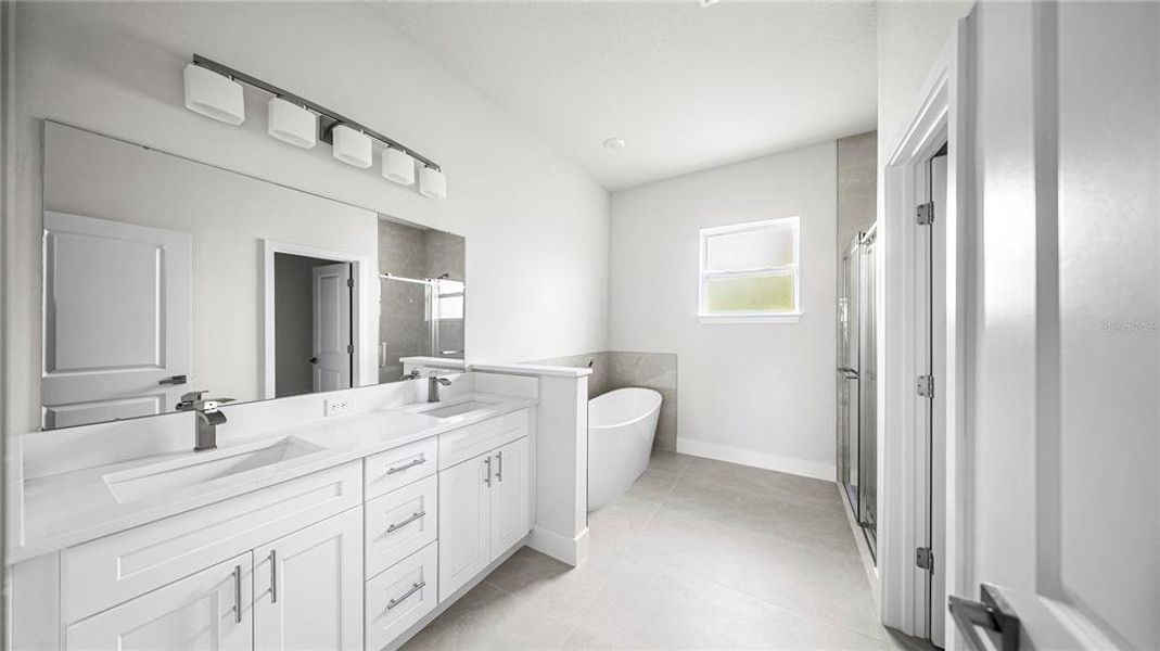 Furnished interior view inside a new home in , Port Charlotte (Image 12).