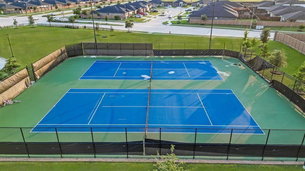 Community amenities in Tamarron, Fulshear (Image 37).