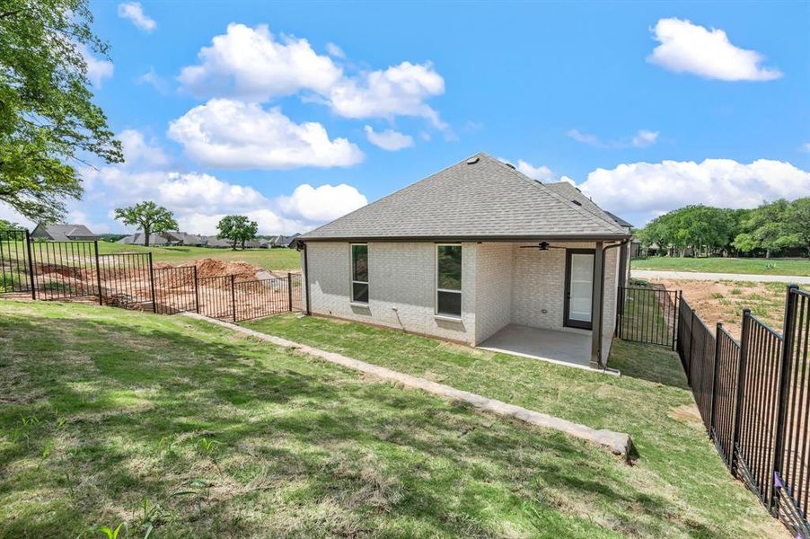 Exterior details and patio area of a home in The Resort on Eagle Mt. Lake, Fort Worth (Image 20). Exterior details and patio area of a home in The Resort on Eagle Mt. Lake, Fort Worth (Image 20).