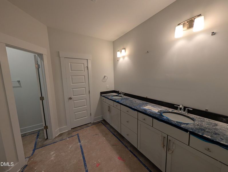 PXL_20250926_225033175