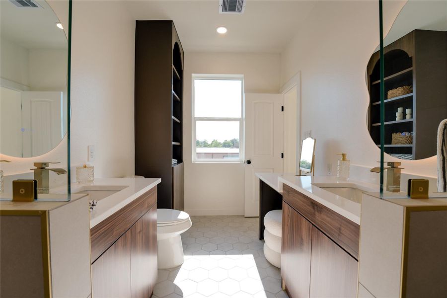 Furnished interior view inside a new home in , Houston (Image 11).