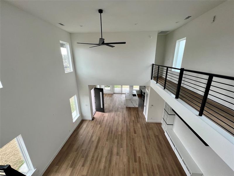 Spacious, unfurnished interior of a new home in , Dallas (Image 24).