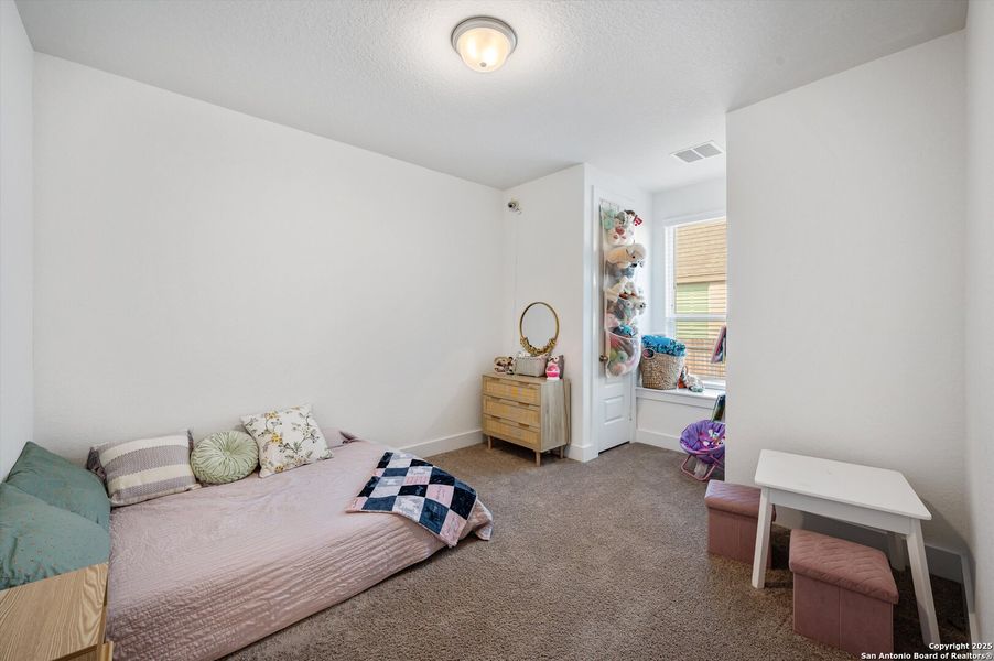 Furnished interior view inside a new home in Mesa Western, Cibolo (Image 24).