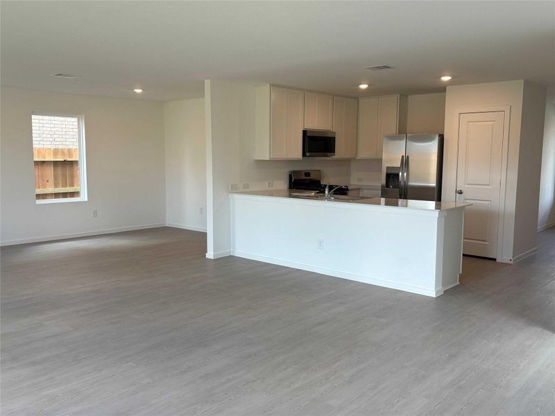 *Not actual home, pictures representative of floor plan*