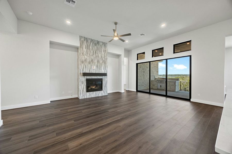 Spacious, unfurnished interior of a new home in Riverstone, Georgetown (Image 17).
