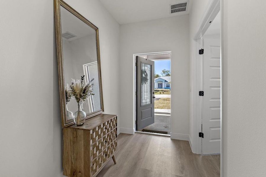 8836-97th-Ct-HigMedia-014-1280