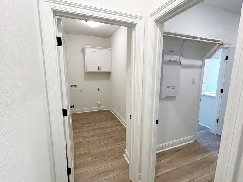 Spacious, unfurnished interior of a new home in Young Oaks, Crestview (Image 13). Spacious, unfurnished interior of a new home in Young Oaks, Crestview (Image 13).