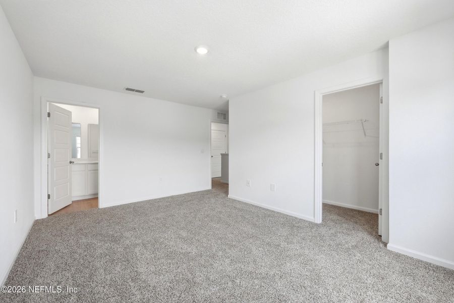 Spacious, unfurnished interior of a new home in , Middleburg (Image 21). Spacious, unfurnished interior of a new home in , Middleburg (Image 21).