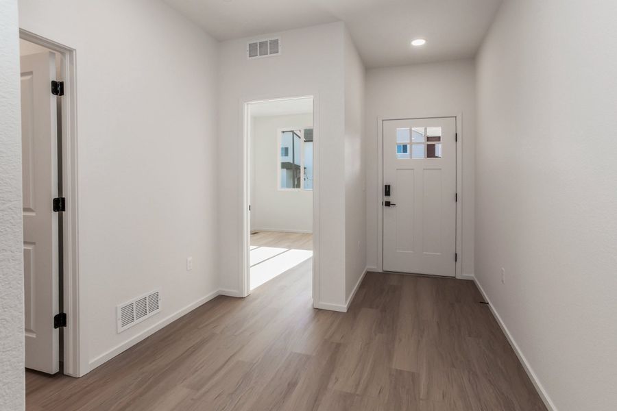 Spacious, unfurnished interior of a new home in Bloom, Fort Collins (Image 30). Spacious, unfurnished interior of a new home in Bloom, Fort Collins (Image 30).